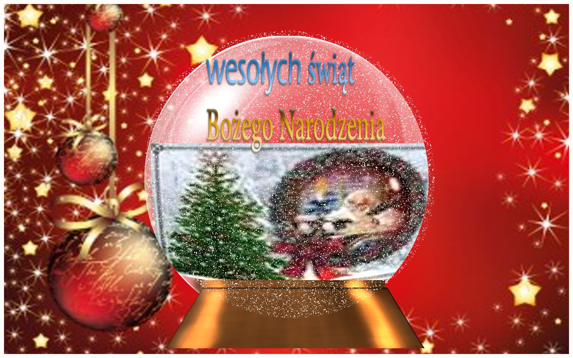 Kula śnieżna z napisem 'Wesołych Świąt Bożego Narodzenia' na czerwonym tle z gwiazdkami i bombkami.