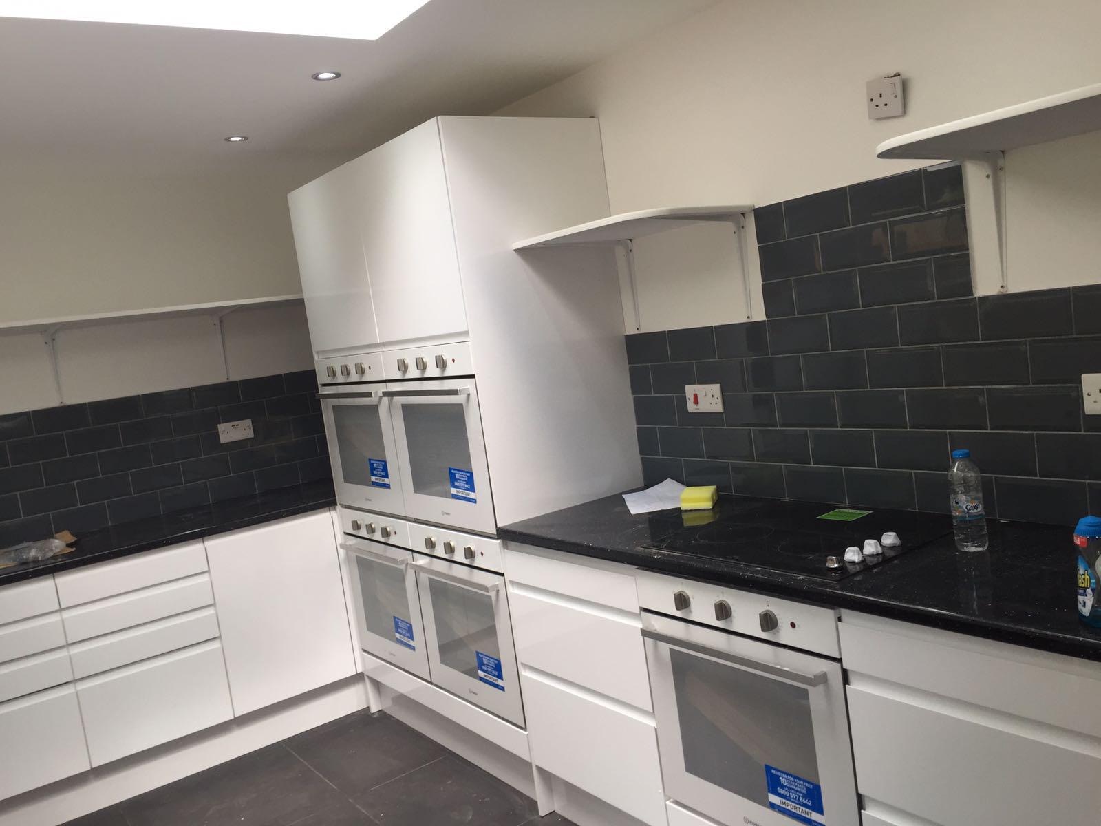 Kuchnia dla klienta pracującego w branży cukierniczej.