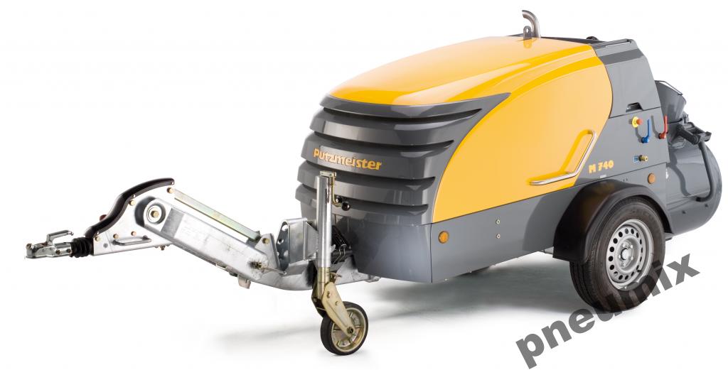 Żółto-szara maszyna Putzmeister M 740 do posadzek jastrychowych, widok z boku na białym tle.