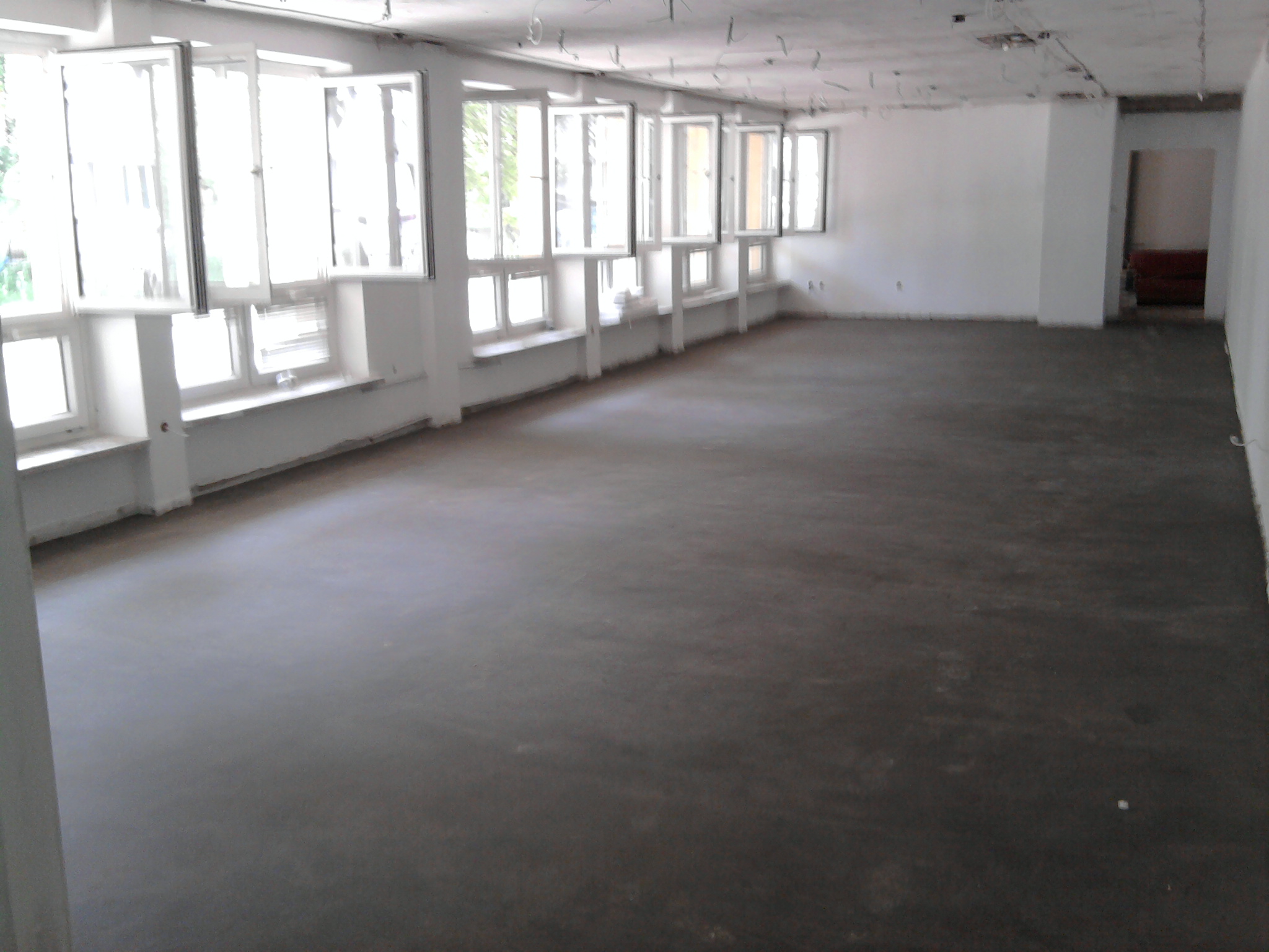 tynki wylewki agregatami