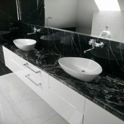 Blaty do łazienki z granitu