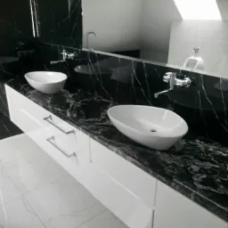 Blaty do łazienki z granitu