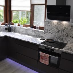 Blaty kuchenne z kamienia