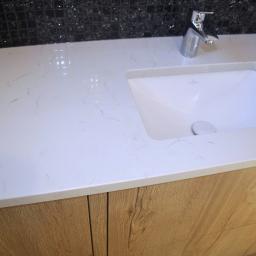 Konglomerat kwarcowy na blatach kuchennych.