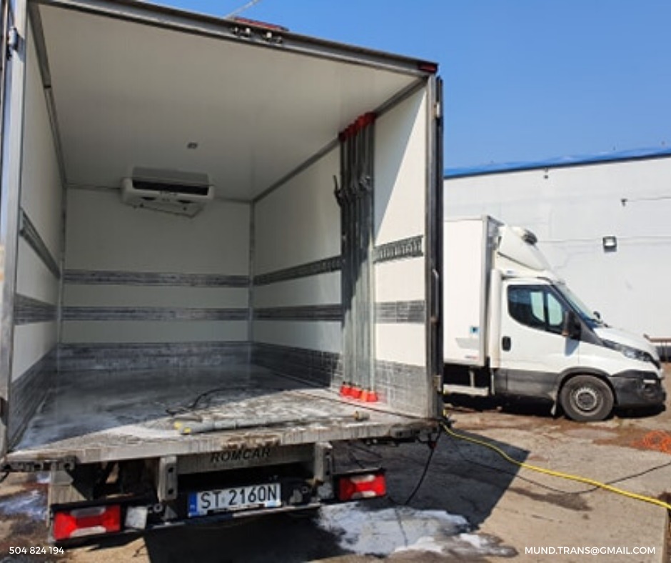 Regularnie dbamy o czystość i dezynfekcję przestrzeni załadunkowej naszych pojazdów