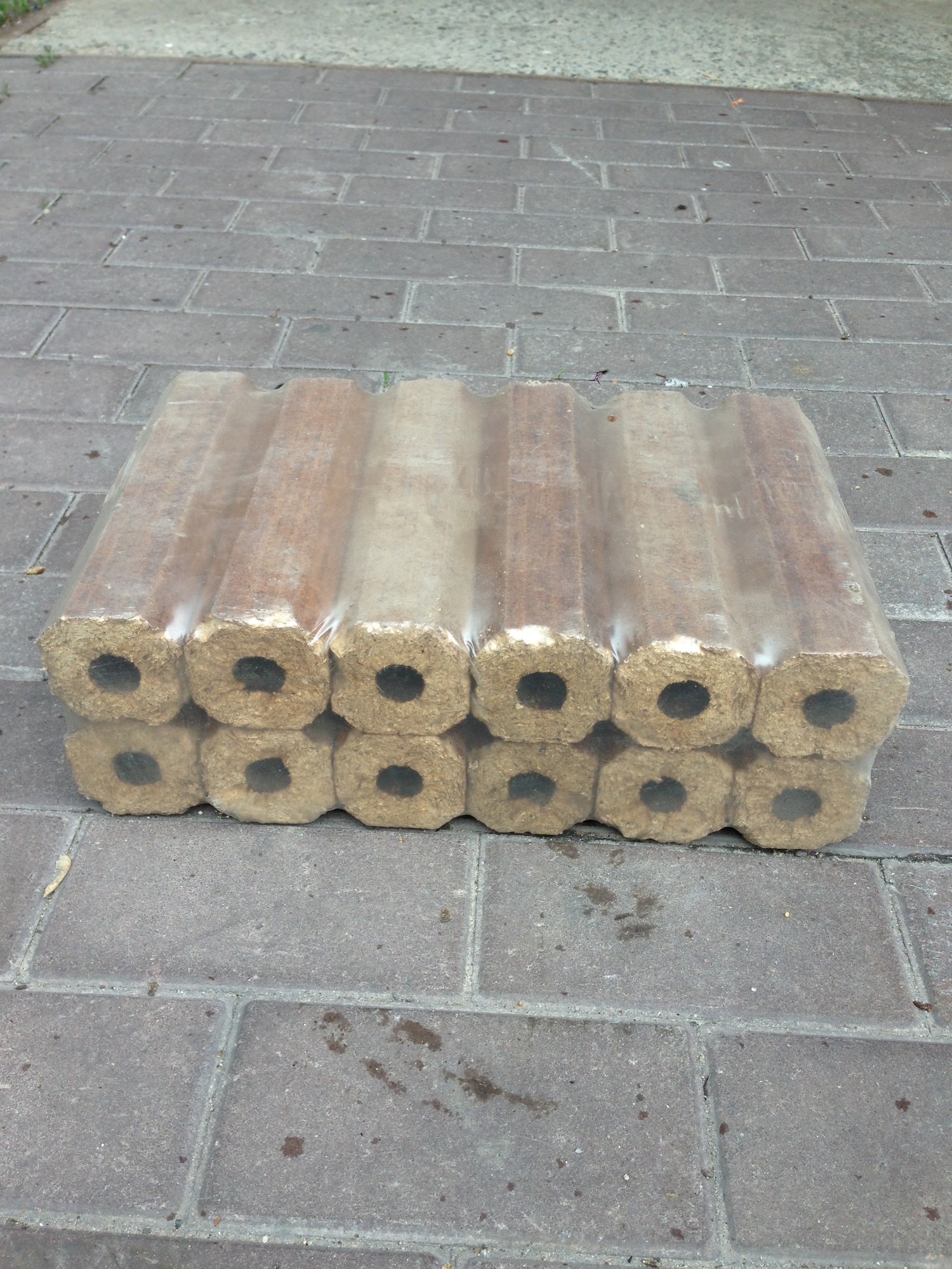 pini kay 10 kg. rozmiar średnica 70 mm długość pod zamówienie od 200 do 270 mm