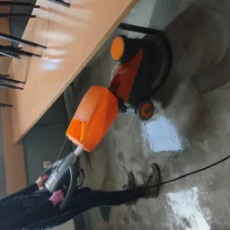 Maszynowe doczyszczanie posadzki