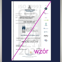 Jak wybrać szkołę jazdy? Certyfikat COSJ ISO 29993 "Odpowiedzialna Szkoła Jazdy" wydany przez Rzecznika Praw Kursanta to najlepsza rekomendacja jakości, rzetelności i bezpieczeństwa.
