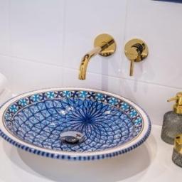 Misja Apartamenty - zlew w łazience remontowanej przez naszą ekipę remontową