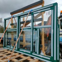 ALUPROF i zielone okna aluminiowe.