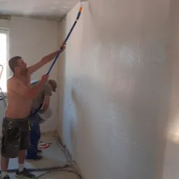 Gładzie nakładane wałkiem