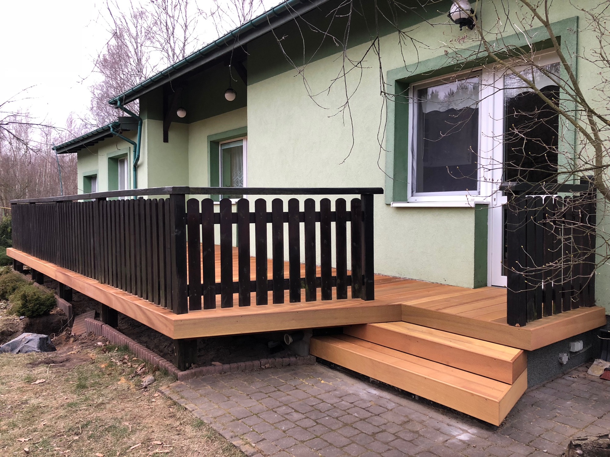 Taras z deski egzotycznej tatajuba