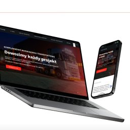 XO MEDIA SPÓŁKA Z OGRANICZONĄ ODPOWIEDZIALNOŚCIĄ - Prezentacja responsywnej strony internetowej firmy transportowej na laptopie i smartfonie, z widocznym motywem przewodnim i hasłem 'Dowozimy każdy projekt'.