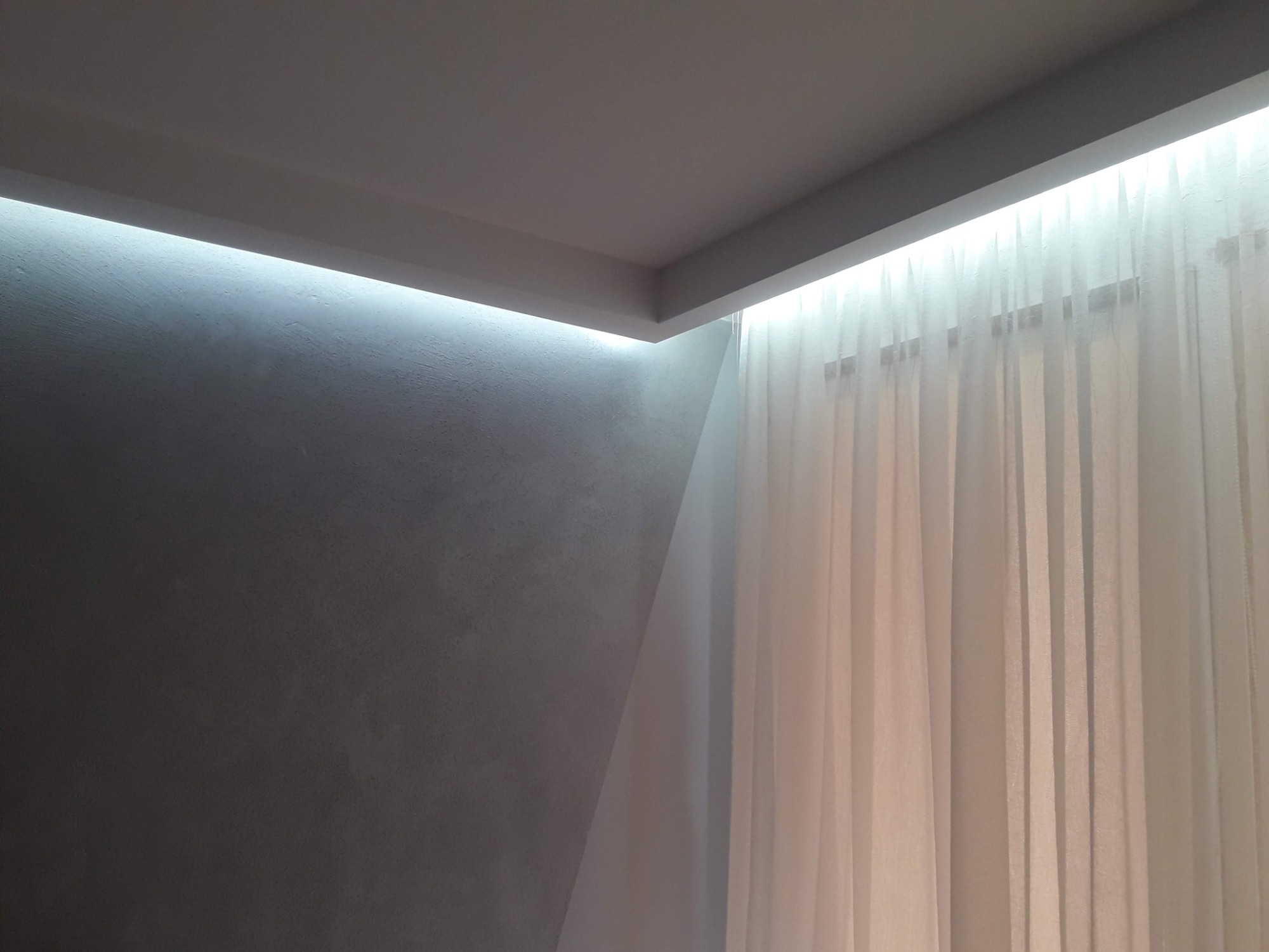 zabudowa z podświetleniem led