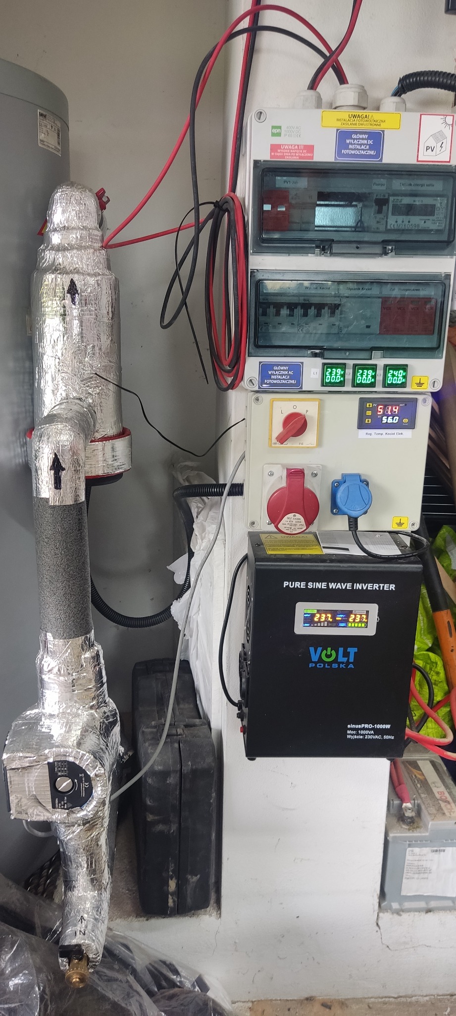 Zamontowany kocioł jonowy w obiegu z buforem 300l