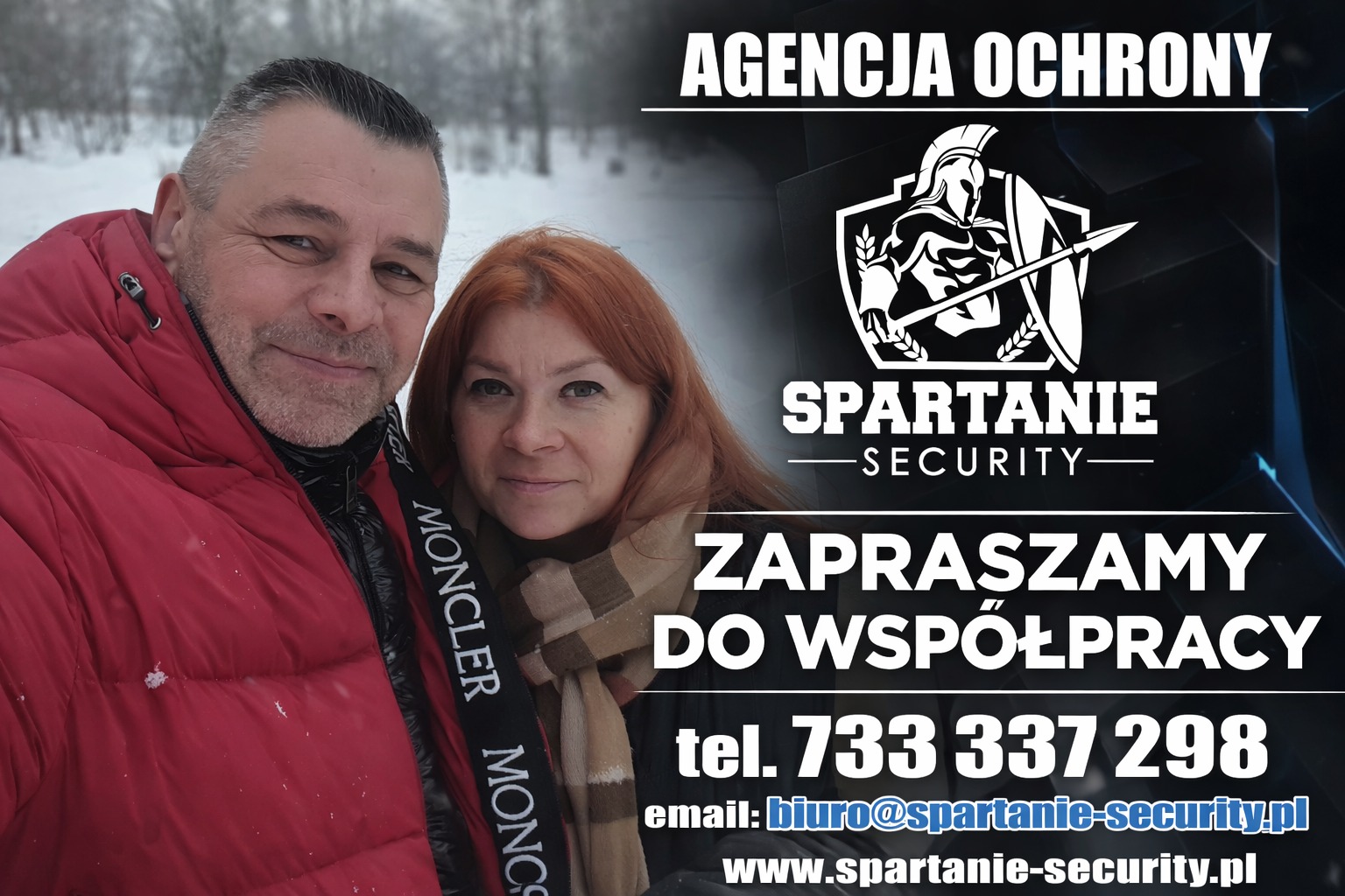 Zdjęcie dwojga uśmiechniętych osób na tle zimowego krajobrazu i grafiki z logo agencji ochrony z hasłem 'Zapraszamy do współpracy' oraz danymi kontaktowymi.