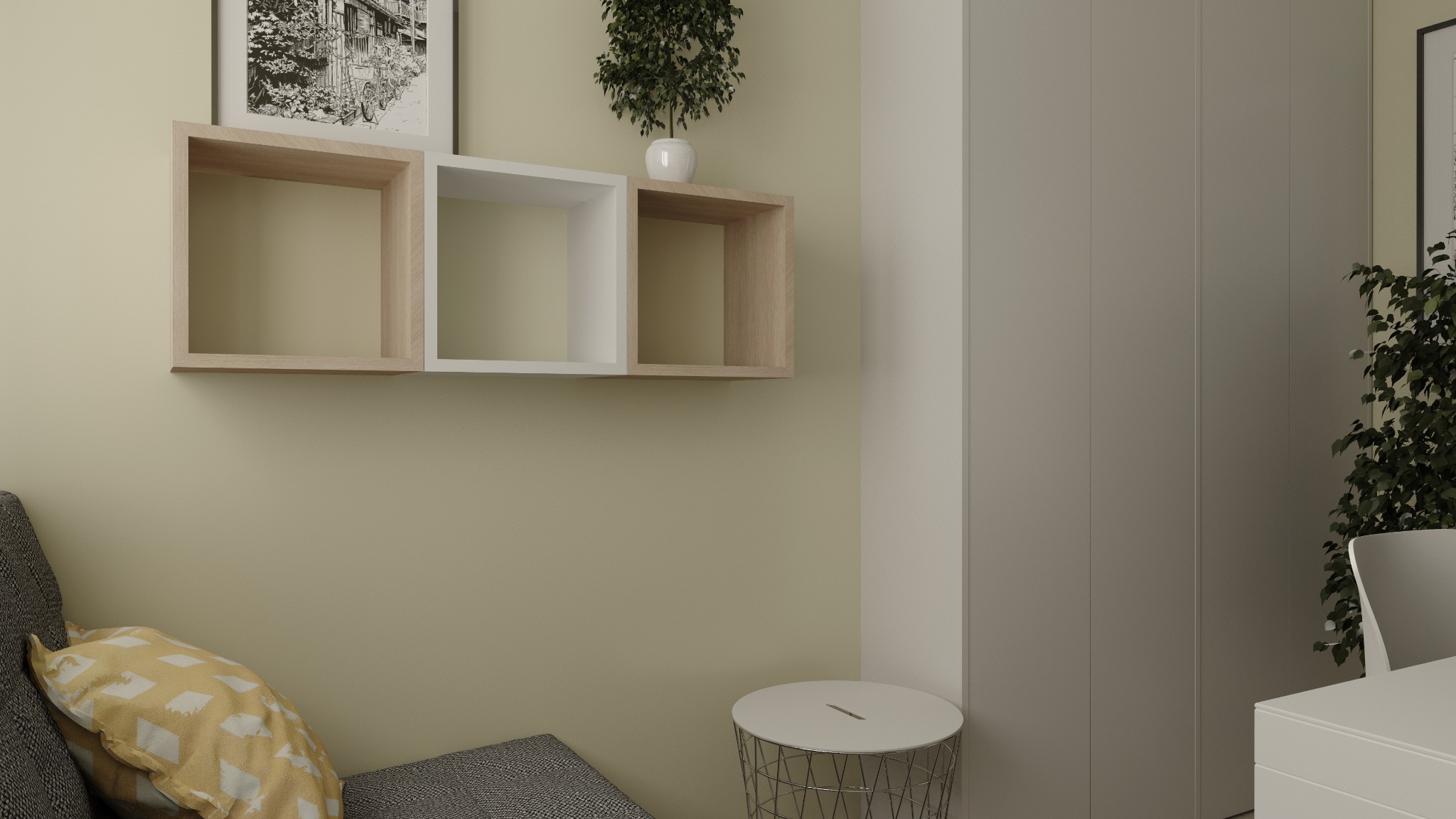 Kwadratowe półki wiszące w salonie, jedna biała, dwie w kolorze jasnego drewna, dekorowane rośliną w doniczce i obrazem, szara sofa z żółtą poduszką.