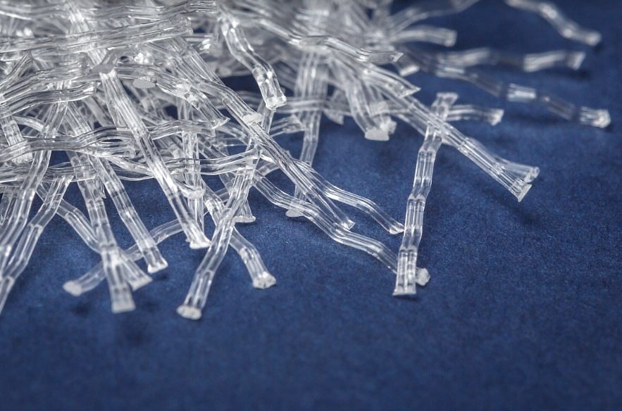 KONSTRUKCYJNE WŁÓKNO POLIMEROWE «POLIARM» 25mm; 40mm; 55 mm opakowanie: 1 paleta 200 kg, worki 8 kg, worki 1 kg.