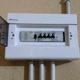 HydroRaaD - Samodzielnie składam rozdzielnie elektryczna pod pompę ciepła.