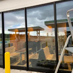 Mycie okien po remoncie