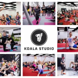 Kolaż zdjęć z eventu sportowego z udziałem dużej grupy osób ćwiczących pod okiem trenerów, w centrum logo Koala Studio.