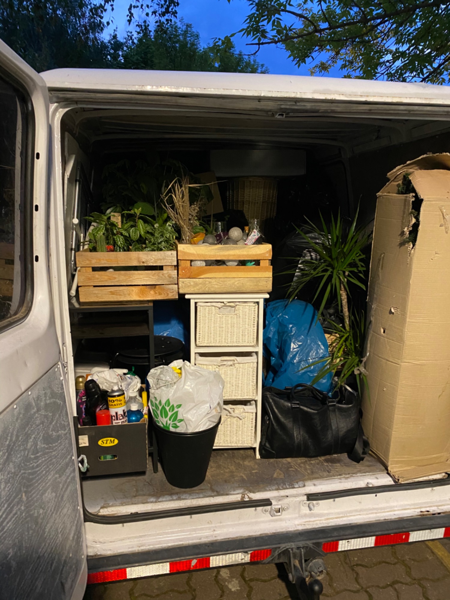 Przeprowadzka z zniesieniem i wniesieniem po schodach.