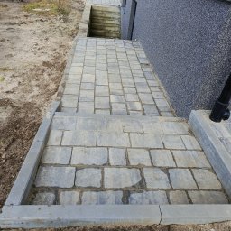 Układanie kostki brukowej Łapalice 2