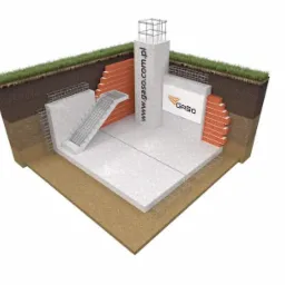 Przekrój 3D prezentujący etapy budowy fundamentów z izolacją, widoczne zbrojenie, ściany z cegły oraz logo firmy GASO na pionowym elemencie konstrukcyjnym.