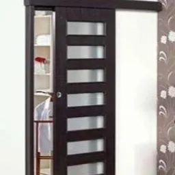 Drzwi pokojowe z sysytemem przesuwnym naściennym