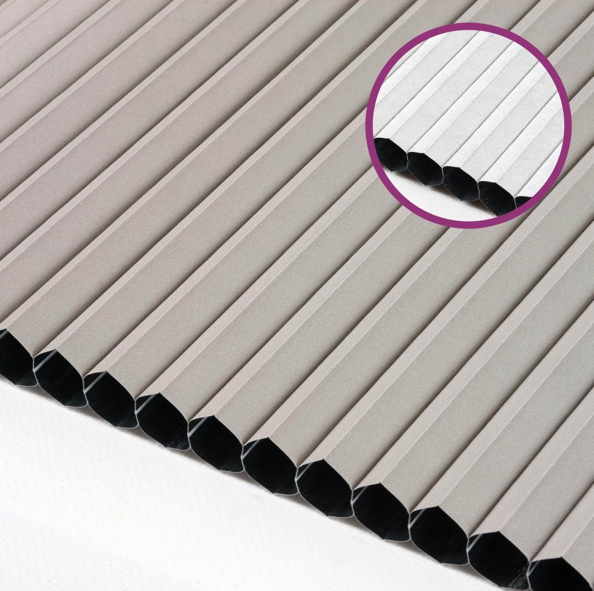 Plisy okienne - tkanina honeycomb zaciemniająca termoizolacyjna.