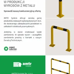 Żółte stalowe słupki i barierki ochronne z czarnymi pasami, prezentowane na białym tle w celach reklamowych.