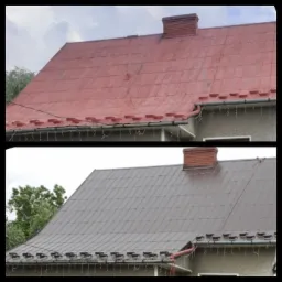 Porównanie dachu przed i po renowacji: górna część z wyblakłą czerwoną blachą, dolna część z nową, błyszczącą, brązową blachą, widoczny komin i rynna.