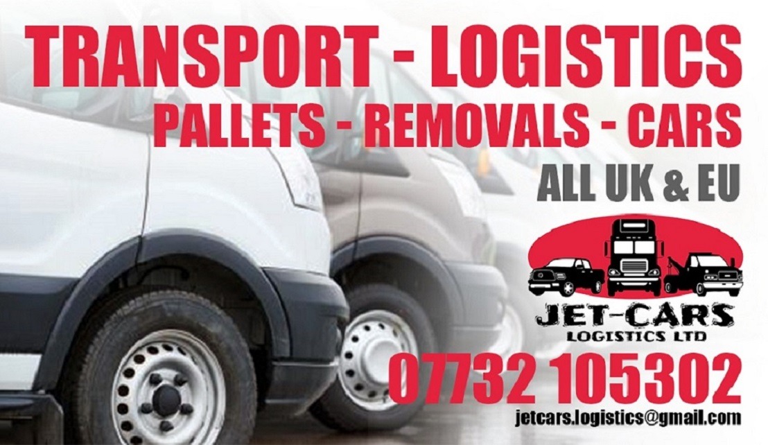 Reklama firmy transportowej Jet-Cars Logistics LTD z numerem telefonu i adresem email, na tle rzędu białych samochodów dostawczych, z hasłami Transport-Logistics, Pallets-Removals-Cars, All UK & EU.