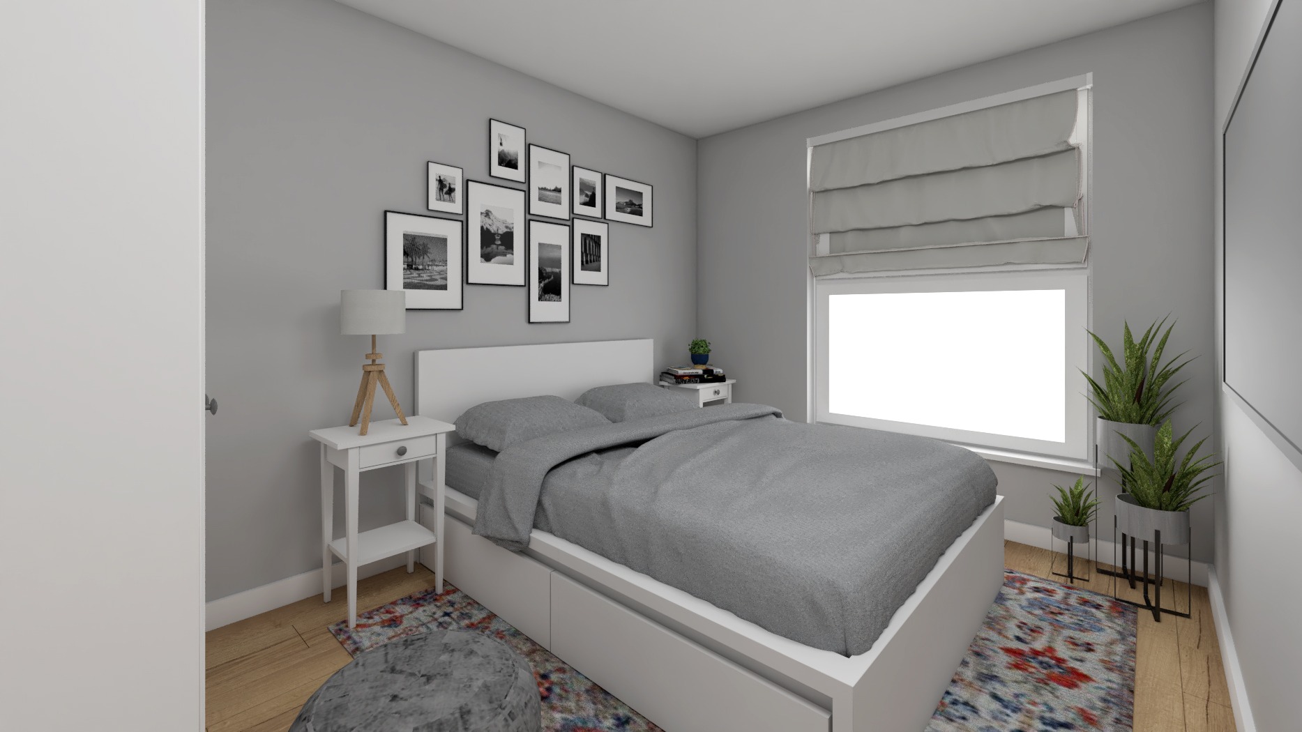 Minimalistyczna sypialnia z szarą pościelą, białymi meblami, galerią czarno-białych zdjęć na ścianie i roślinami doniczkowymi przy oknie.