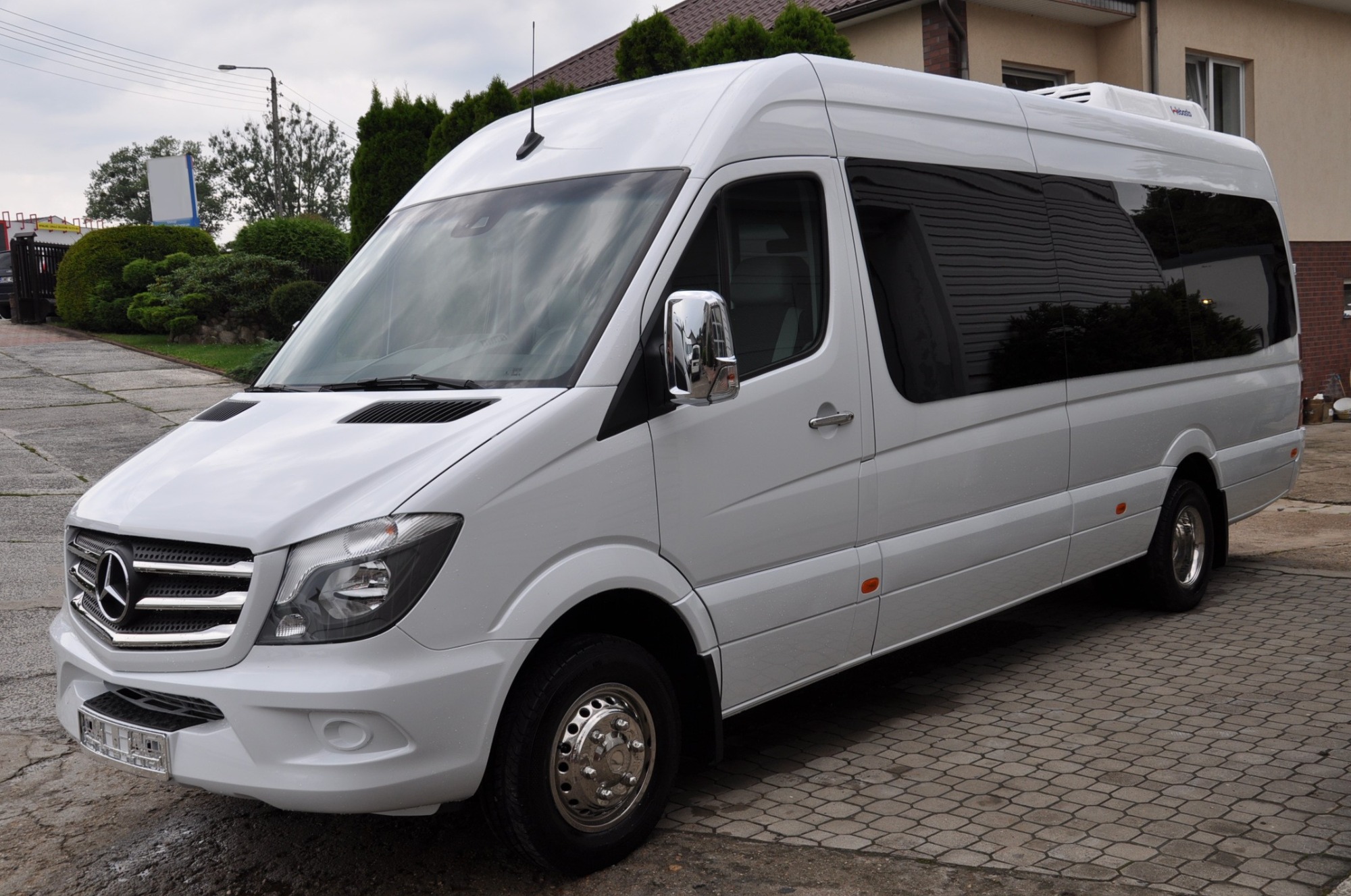 Mercedes Sprinter 20 Pax