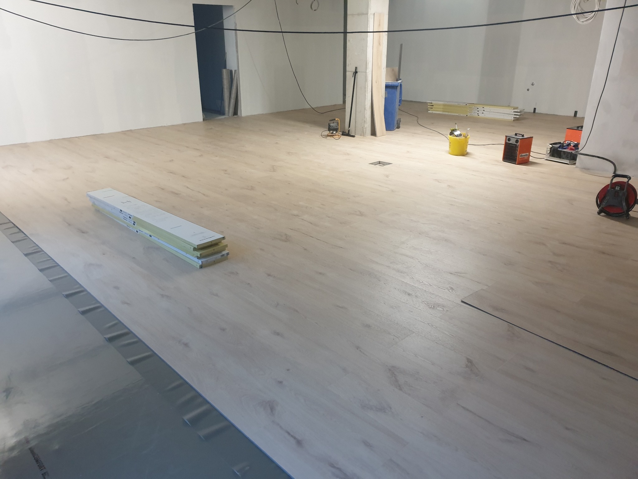 Panele LVT system klik