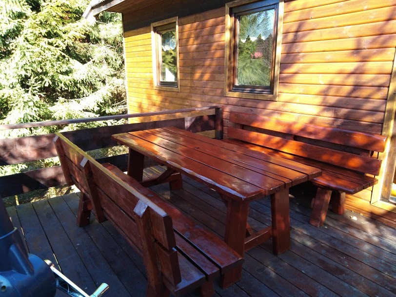 odświeżanie mebli ogrodowych