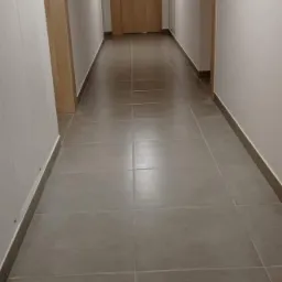 Sprzątanie klatek schodowych po wykonaniu usługi