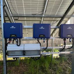 Instalacja 30kWp zrobiona w centrum Legnicy na 3ch falownikach.