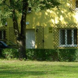 Wejście do budynku głównego archiwum