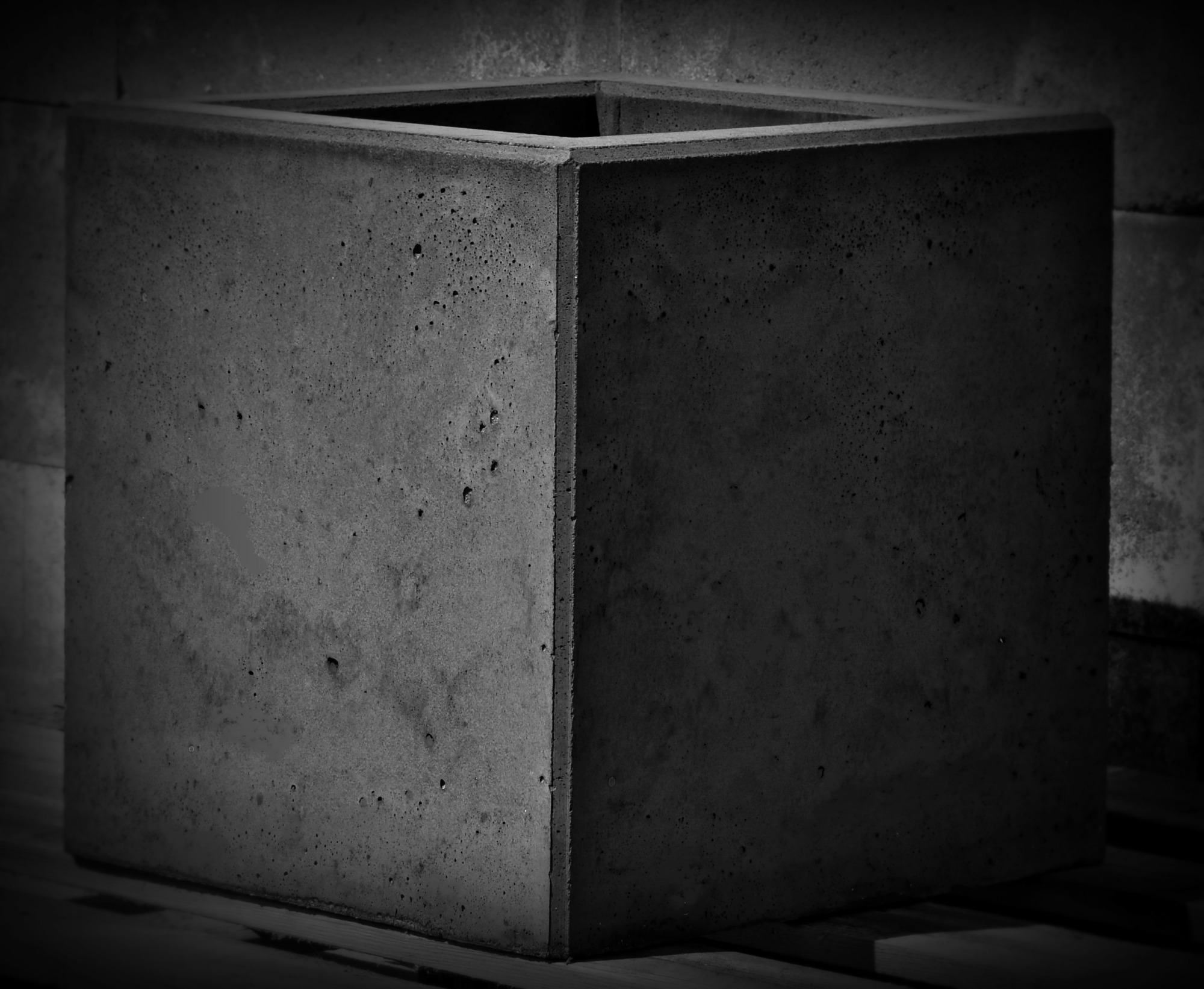 Donica Model A (40x40x40cm) - kolor antracyt