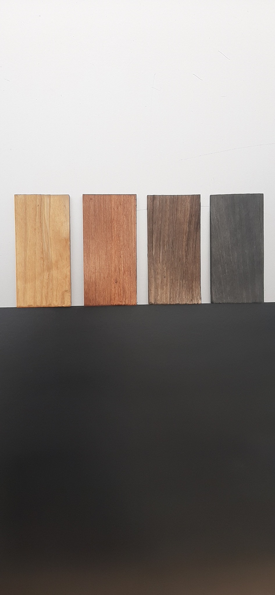 Panele dostępne w podanych kolorach. Klepki są zabezpieczone bejcą ze wszystkich stron.