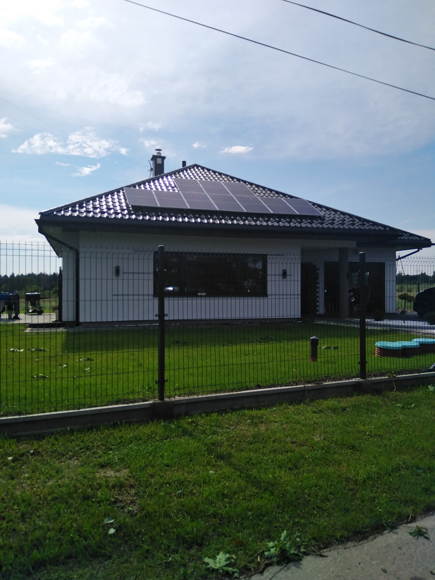 Instalacja fotowoltaiczna - na dachu klienta - o mocy 5 kw.