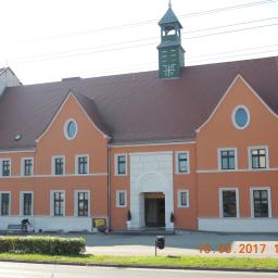 Elewacja z dekorami i sztucznym kamieniem Kościół w Chełmie