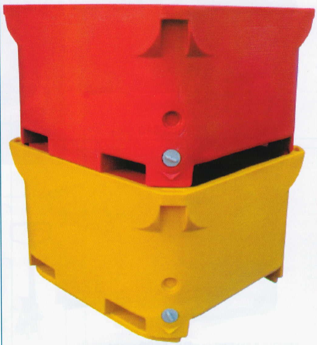 Izolowane i nieizolowane pojemniki, skrzyniopalety (310l do 1400l)