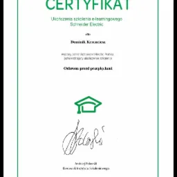 Skan certyfikatu ukończenia szkolenia e-learningowego Schneider Electric dla Dominika Krzenciesy z zakresu ochrony przed przepięciami, podpisany przez Andrzeja Pokorskiego, Kierownika Instytutu...