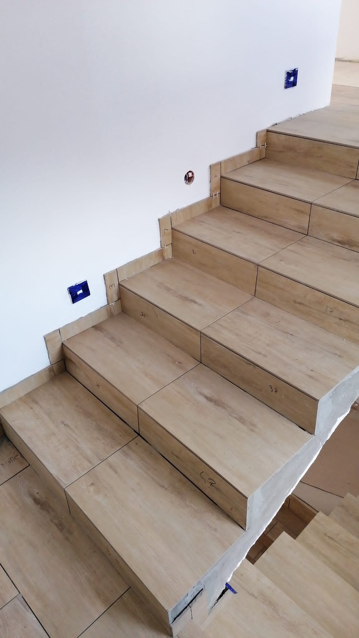 Schody w trakcie prac