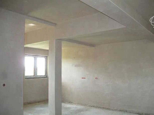 Tynki gipsowe w pomieszczeniu gospodarczym