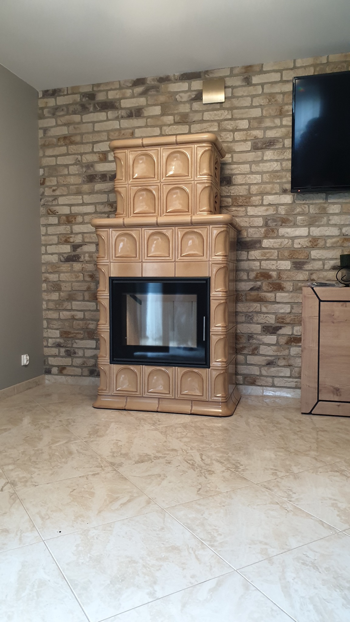 Realizacja montażu pieca kaflowego BARACCA 3N