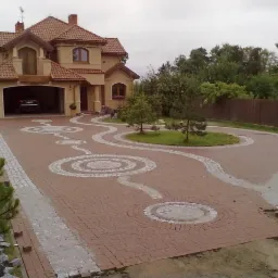 Układanie kostki brukowej